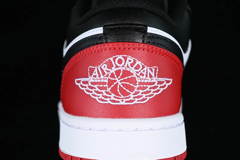 All categories Air Jordan Jordan series basketball shoes Air Jordan 1 Low G version pure original Air Jordan 1 Low SE "Bred Toe" AJ1 Joe 1 black and red low-top cultural casual sneakers 553558-161
